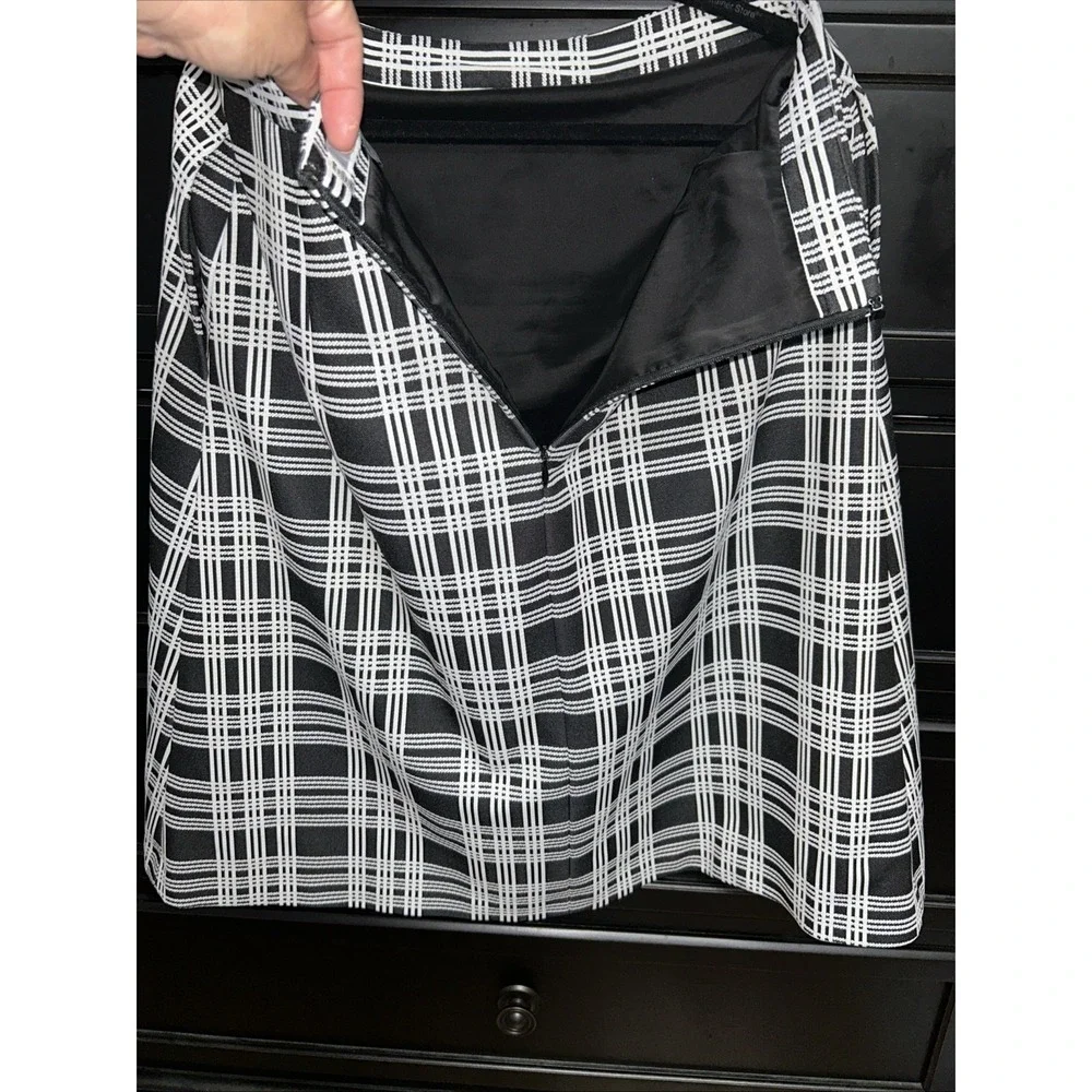 Classiques Entier Women Skirt 8 Black Plaid Box Pleat Retro Glam Corp Office Y2K